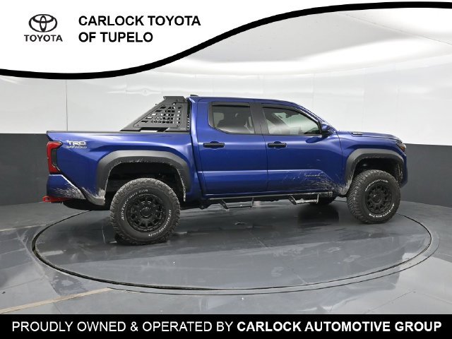 Used 2025 Toyota Tacoma TRD Off-Road AWD/4WD image 4