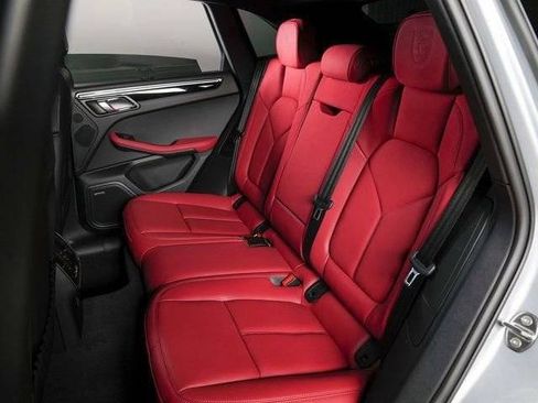 New 2026 Porsche Macan AWD/4WD image 13