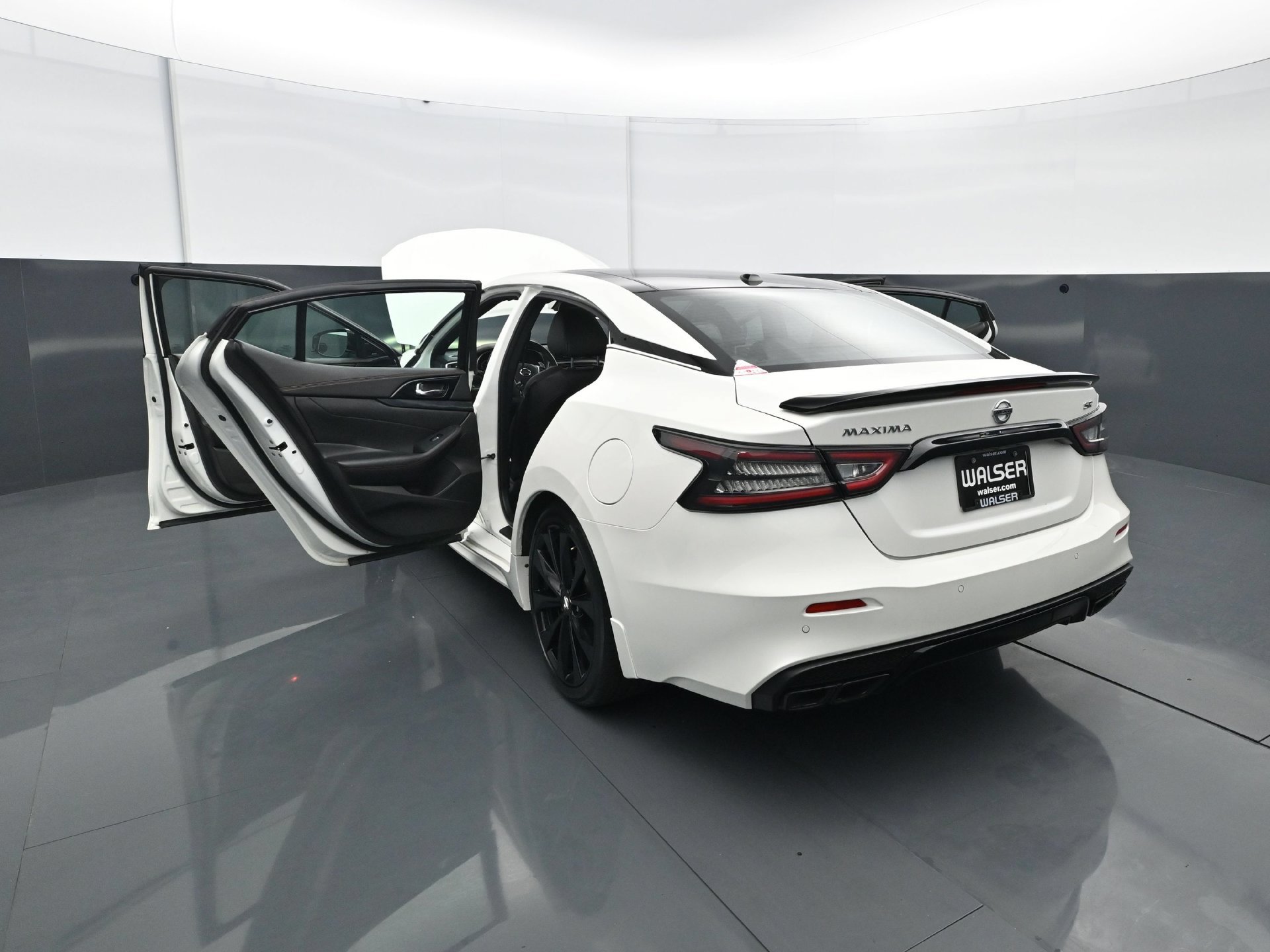 Used 2021 Nissan Maxima SR FWD image 30