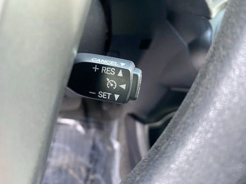 Used 2014 Toyota Prius C Three image 18