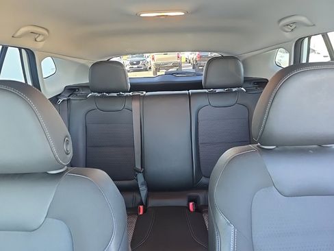 Used 2024 Chevrolet Trax LT image 16