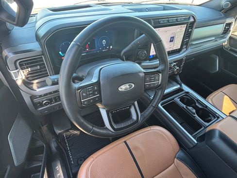 Used 2024 Ford F450 Platinum w/ FX4 Off-Road Package image 13