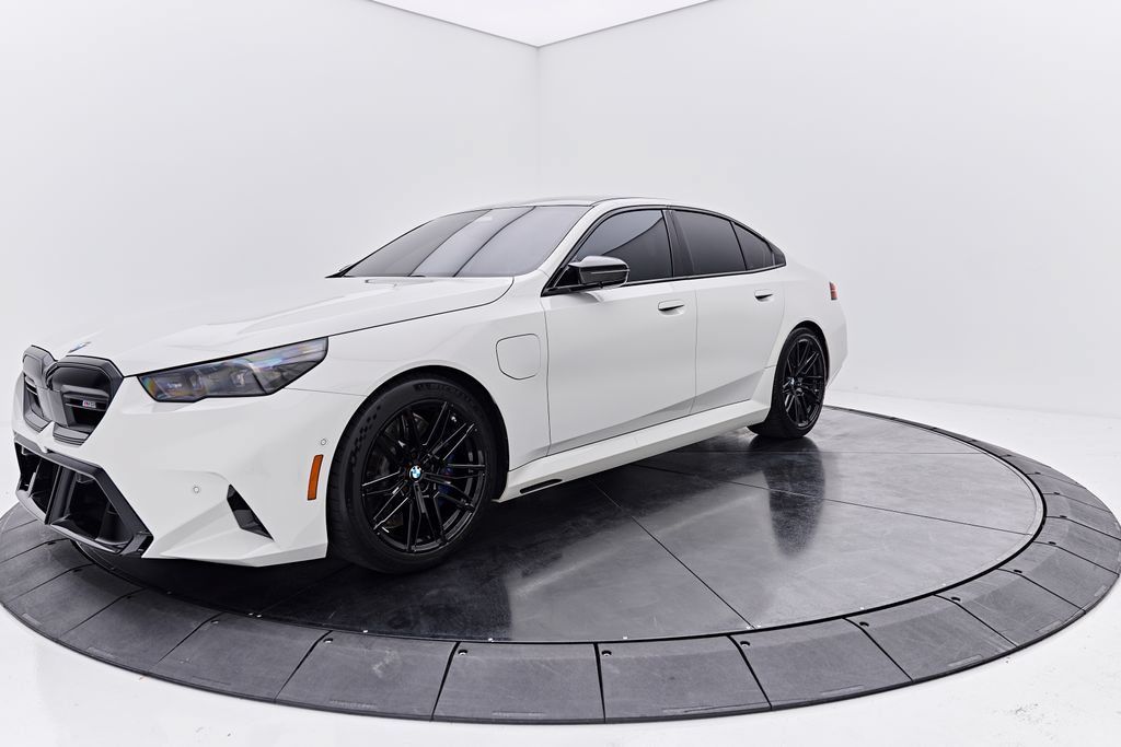Used 2026 BMW M5 w/ Carbon Package AWD/4WD image 9
