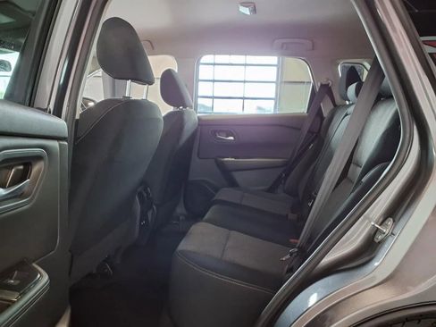 Used 2025 Nissan Rogue SV image 15