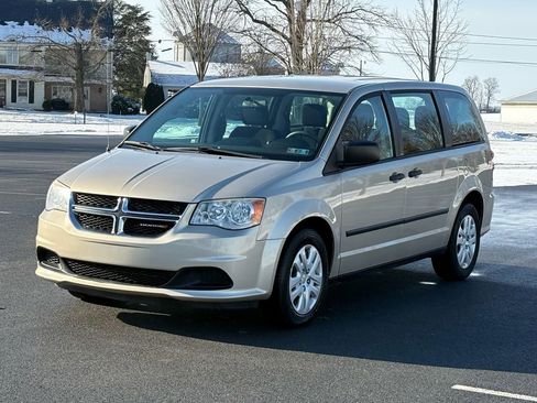 Used 2013 Dodge Grand Caravan American Value Package image 4