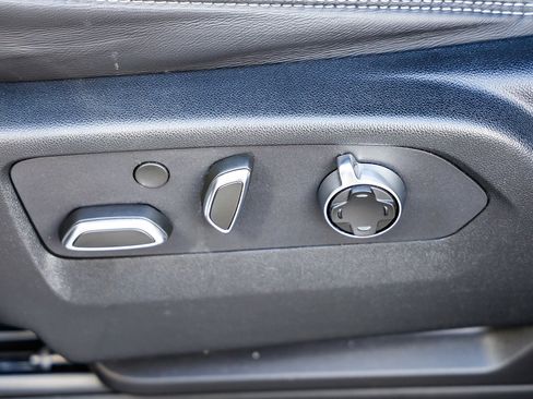 Used 2024 GMC Yukon XL Denali Ultimate image 24