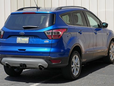 Used 2017 Ford Escape SE w/ Equipment Group 201A AWD/4WD image 42