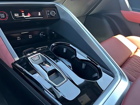 New 2026 Audi SQ5 Prestige AWD/4WD image 30