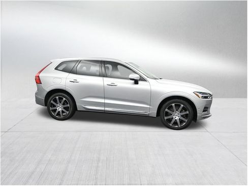 Used 2020 Volvo XC60 T6 Inscription w/ Protection Package AWD/4WD image 6