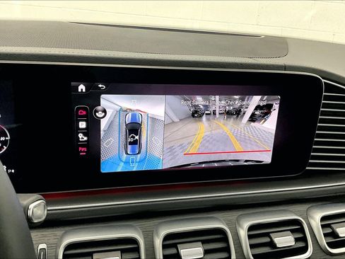 Used 2026 Mercedes-Benz GLS 450 4MATIC image 29