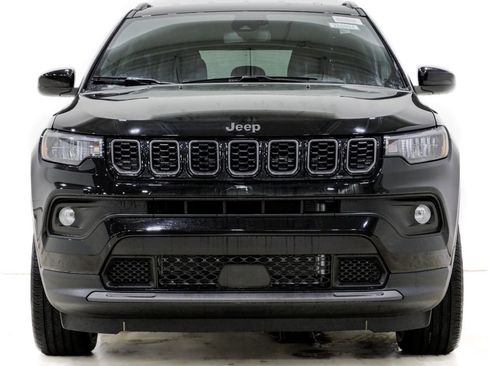 New 2026 Jeep Compass Latitude image 2