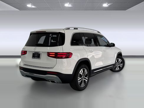 New 2026 Mercedes-Benz GLB 250 image 8