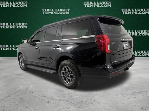 Used 2025 Ford Expedition Active AWD/4WD image 7