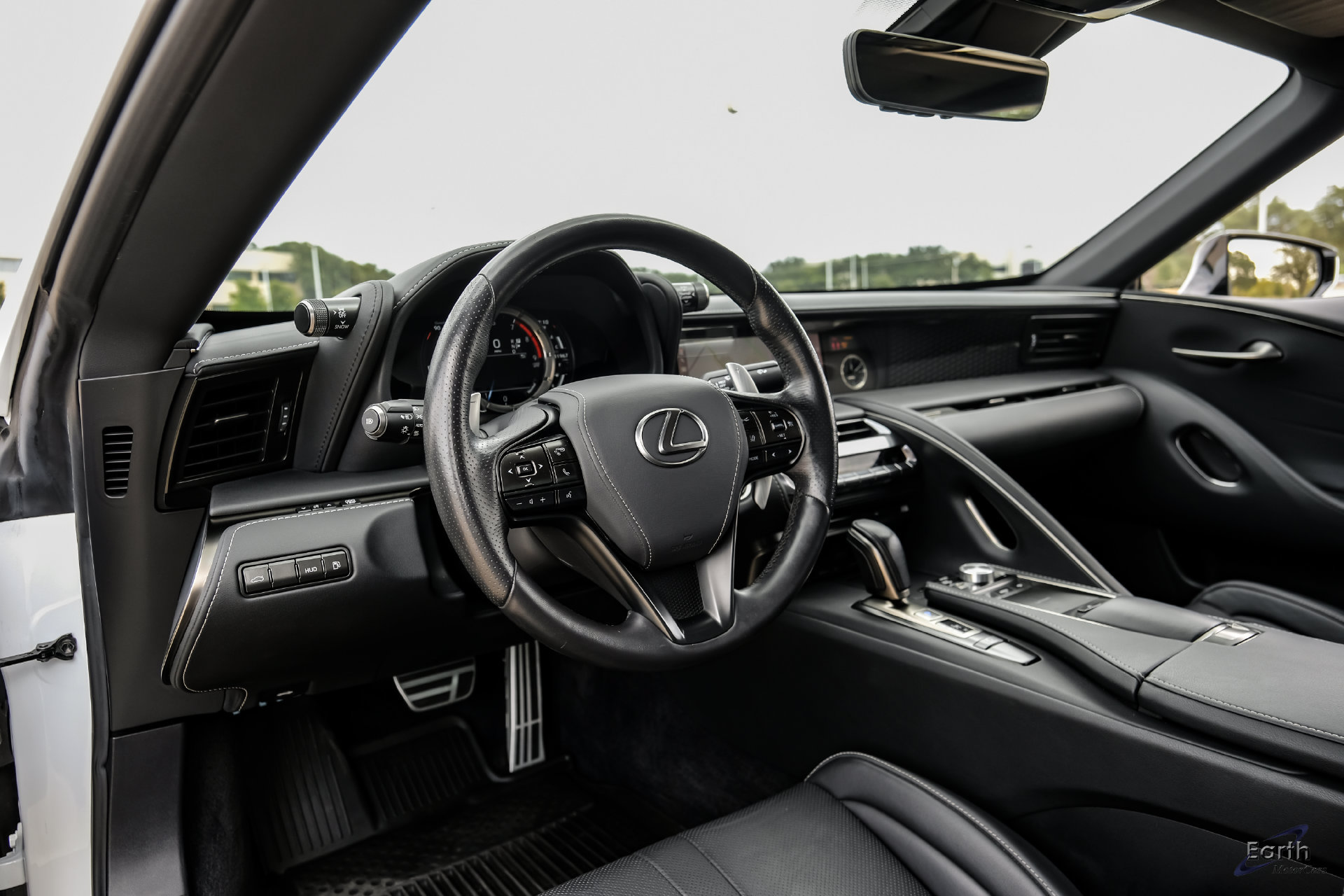 Used 2021 Lexus LC 500 Convertible w/ Touring Package RWD image 2