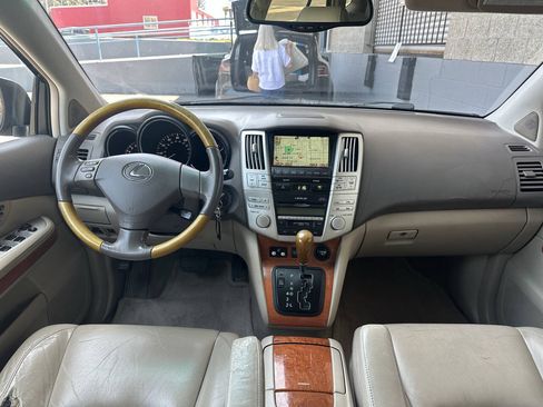 Used 2004 Lexus RX 330 FWD image 8