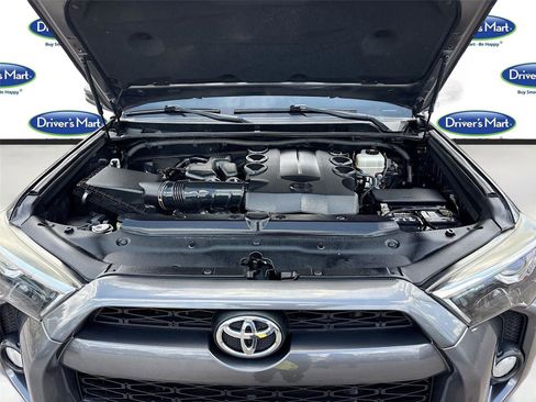 Used 2018 Toyota 4Runner SR5 Premium AWD/4WD image 31