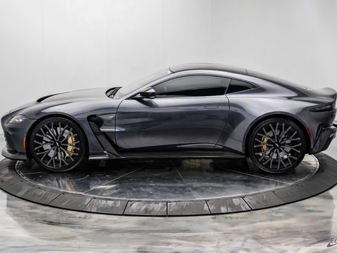 Used 2023 Aston Martin V12 Vantage RWD image 9