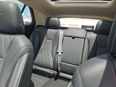 Certified 2022 Buick Envision Avenir w/ Technology Package II image 29