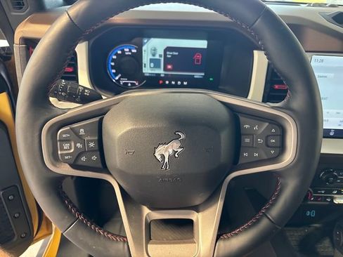 Used 2024 Ford Bronco Heritage Edition AWD/4WD image 8