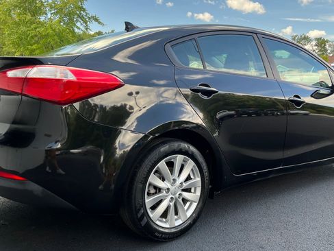 Used 2015 Kia Forte LX w/ Popular Package FWD image 6