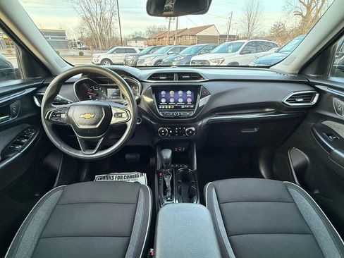 Used 2021 Chevrolet TrailBlazer LT w/ Convenience Package image 34