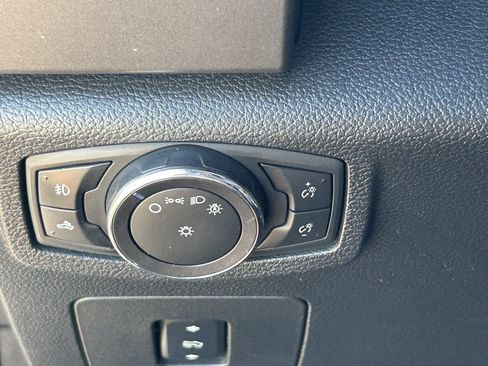 Used 2016 Ford F150 XLT w/ Equipment Group 301A Mid RWD image 18