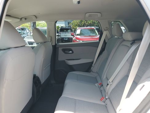 Certified 2023 Nissan Rogue SV image 12