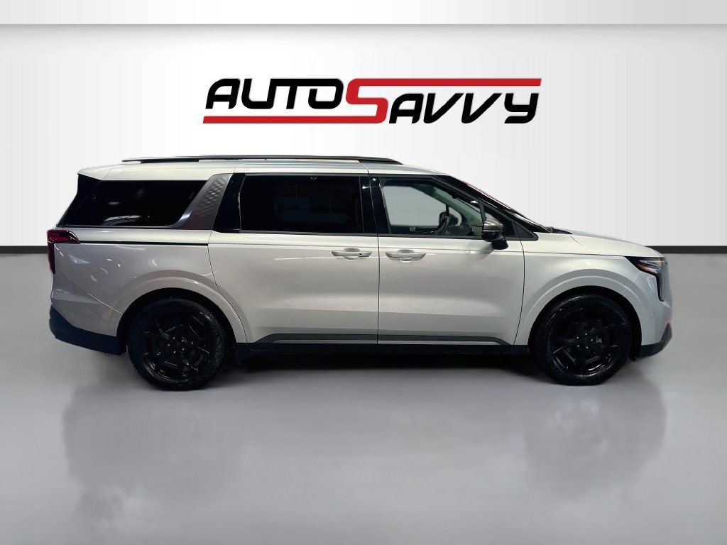 Used 2025 Kia Carnival SX Prestige FWD image 8
