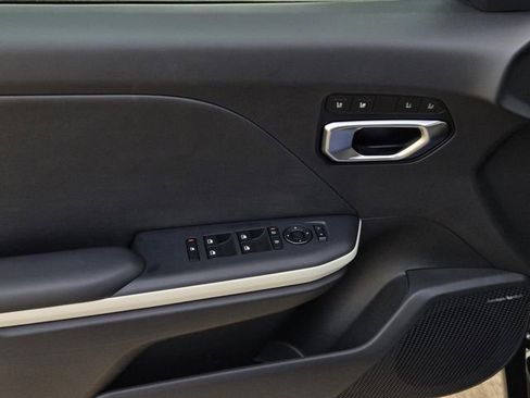Certified 2025 Kia K4 GT-Line Turbo FWD image 19