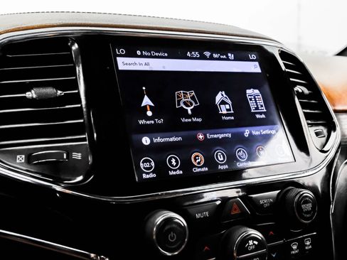 Used 2019 Jeep Grand Cherokee Summit w/ Platinum Series Group AWD/4WD image 41