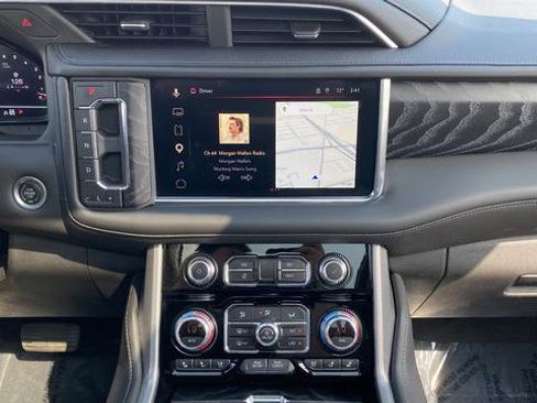 Used 2023 GMC Yukon Denali AWD/4WD image 14