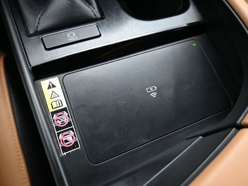 Used 2024 Lexus ES 350 w/ Premium Package image 17