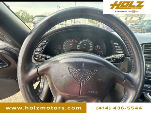 Used 2001 Chevrolet Corvette Convertible w/ Preferred Equipment Group2 RWD image 12