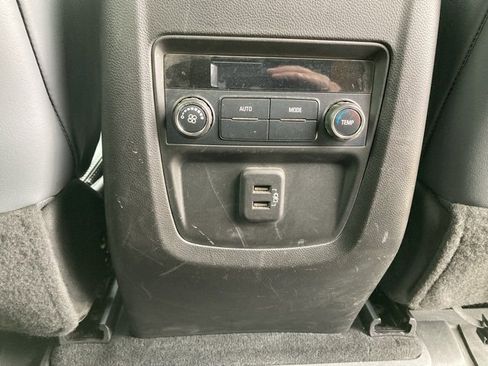 Used 2023 Buick Enclave Essence w/ Sport Touring Edition image 36