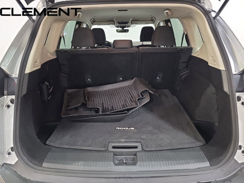 Used 2022 Nissan Rogue SV image 12