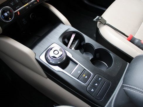 Used 2020 Ford Escape Titanium w/ Titanium Premium Package 2.0 image 28