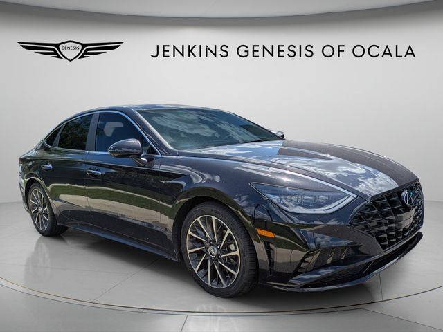 Used 2023 Hyundai Sonata Limited w/ Cargo Package FWD image 1