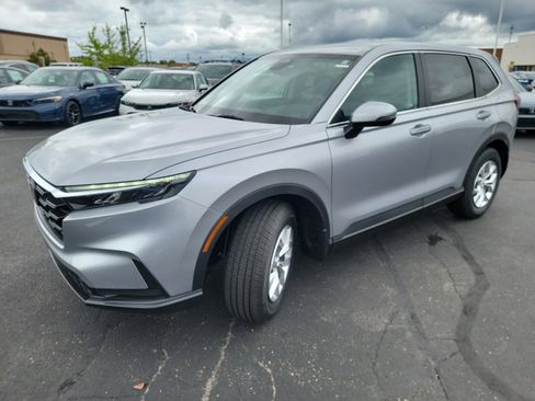 Used 2026 Honda CR-V LX image 3