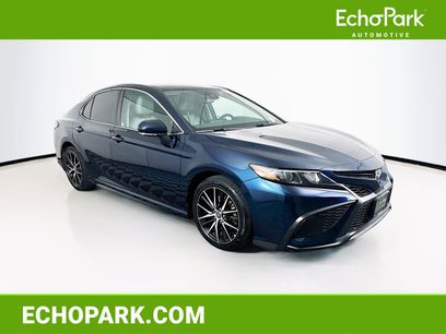 Used 2021 Toyota Camry SE w/ Convenience Package