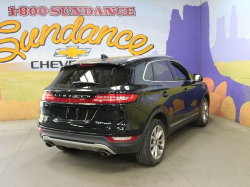 Used 2017 Lincoln MKC Select AWD/4WD image 4