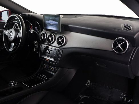 Used 2017 Mercedes-Benz CLA 250 image 9