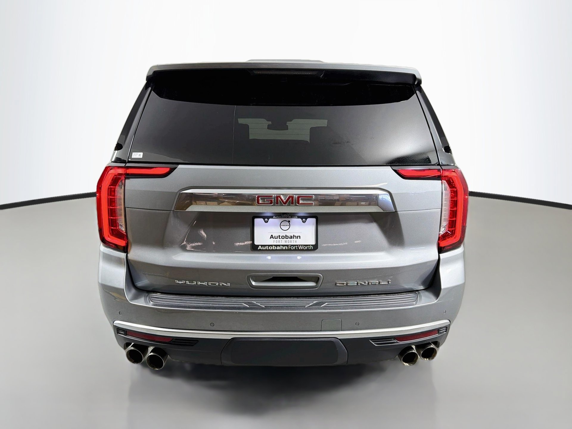 Used 2024 GMC Yukon Denali RWD image 7