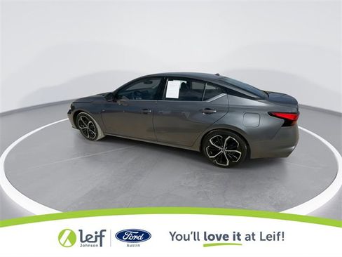 Used 2024 Nissan Altima 2.5 SR image 7