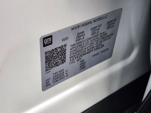 Certified 2023 Cadillac XT4 Premium Luxury w/ Enhanced Visibility Package AWD/4WD image 30