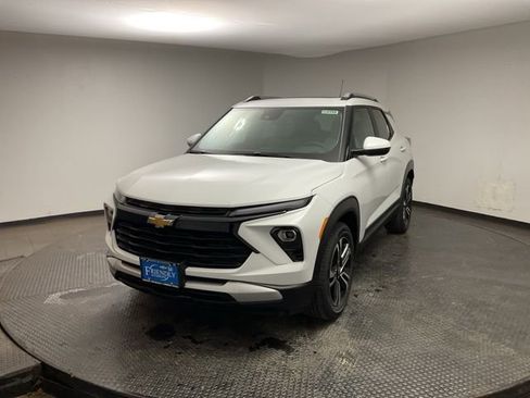 New 2026 Chevrolet TrailBlazer LT w/ Convenience Package FWD image 3
