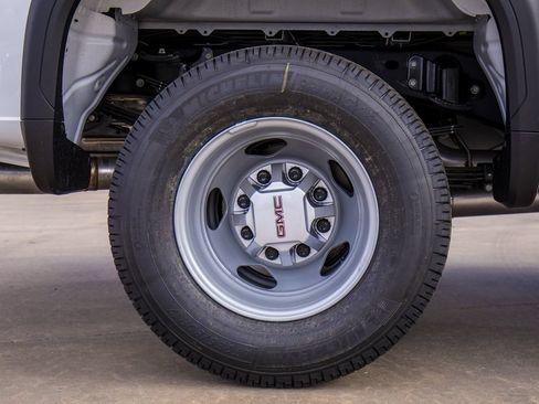 New 2026 GMC Sierra 3500 Pro w/ 1SA Pro Safety Plus Package AWD/4WD image 9