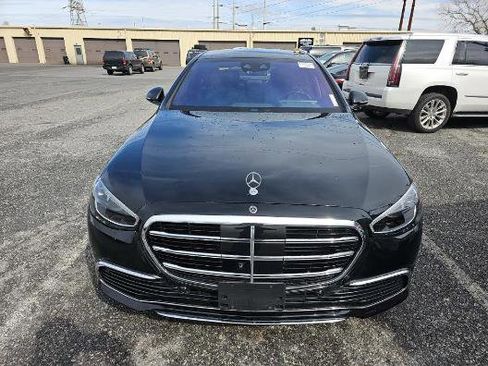 Used 2022 Mercedes-Benz S 580 4MATIC Sedan w/ Rear Seat Package image 2