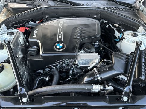 Used 2016 BMW 528i Sedan RWD image 17