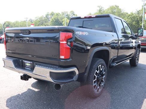 New 2026 Chevrolet Silverado 2500 LTZ w/ LTZ Convenience Package AWD/4WD image 32