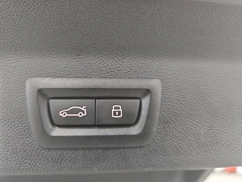 Used 2024 BMW X3 sDrive30i w/ Premium Package w/ZPA image 29